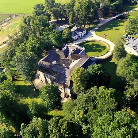 Aparthotel Palac Kurozwęki Exteriér fotografie