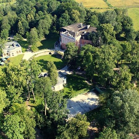 Aparthotel Palac Kurozwęki Exteriér fotografie