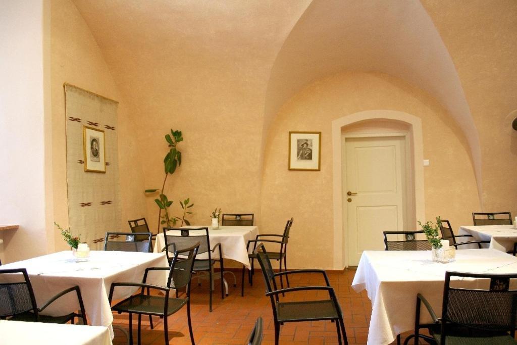 Aparthotel Palac Kurozwęki Exteriér fotografie
