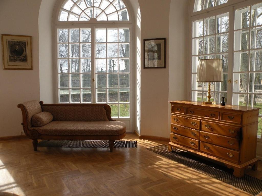 Aparthotel Palac Kurozwęki Exteriér fotografie